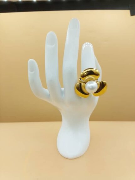 Exquisite Fashion Ring 008