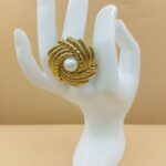 Exquisite Fashion Ring 028